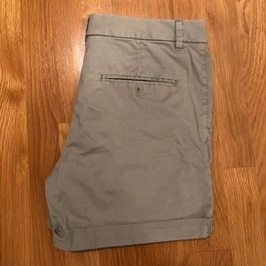 H&M Shorts - H&M LOGG Chino/Khaki Light Olive Green Shorts H&M Shorts - H&M LOGG Chino/Khaki Light Olive Green Shorts